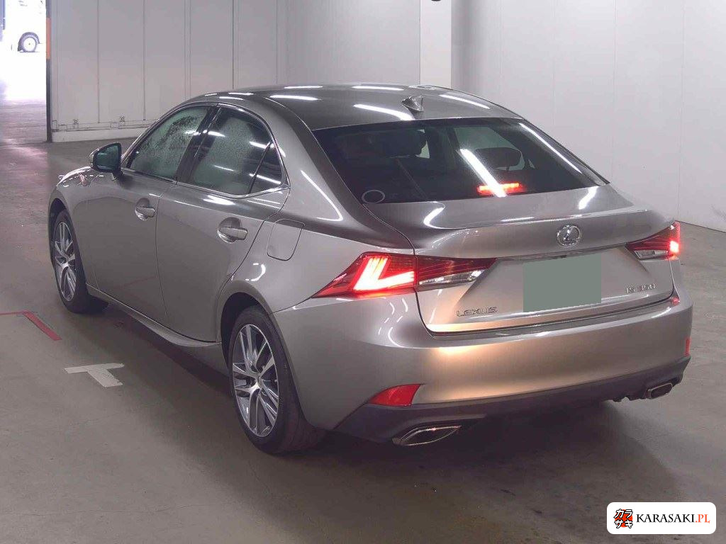 Lexus Is 2017 z aukcji japońskiej