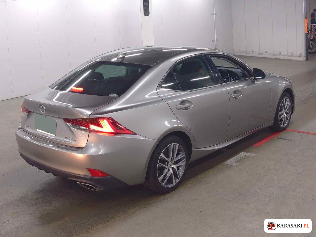 Lexus Is 2017 z aukcji japońskiej