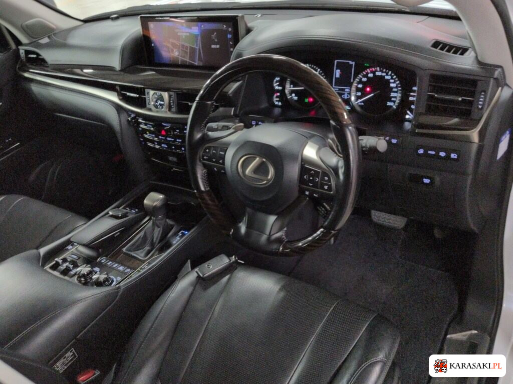 Lexus LX 2017 z aukcji japońskiej