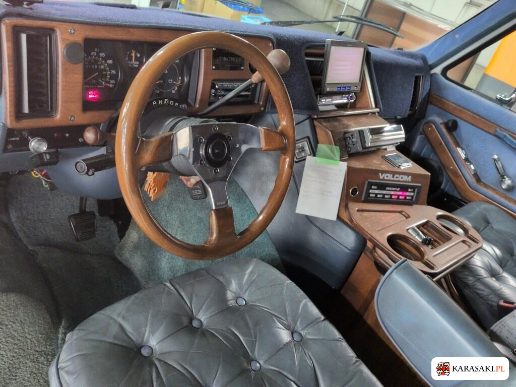 GMC Vandura 1992 z aukcji japońskiej