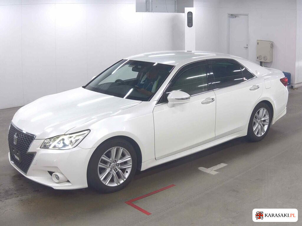 Toyota Crown 2015 z aukcji japońskiej