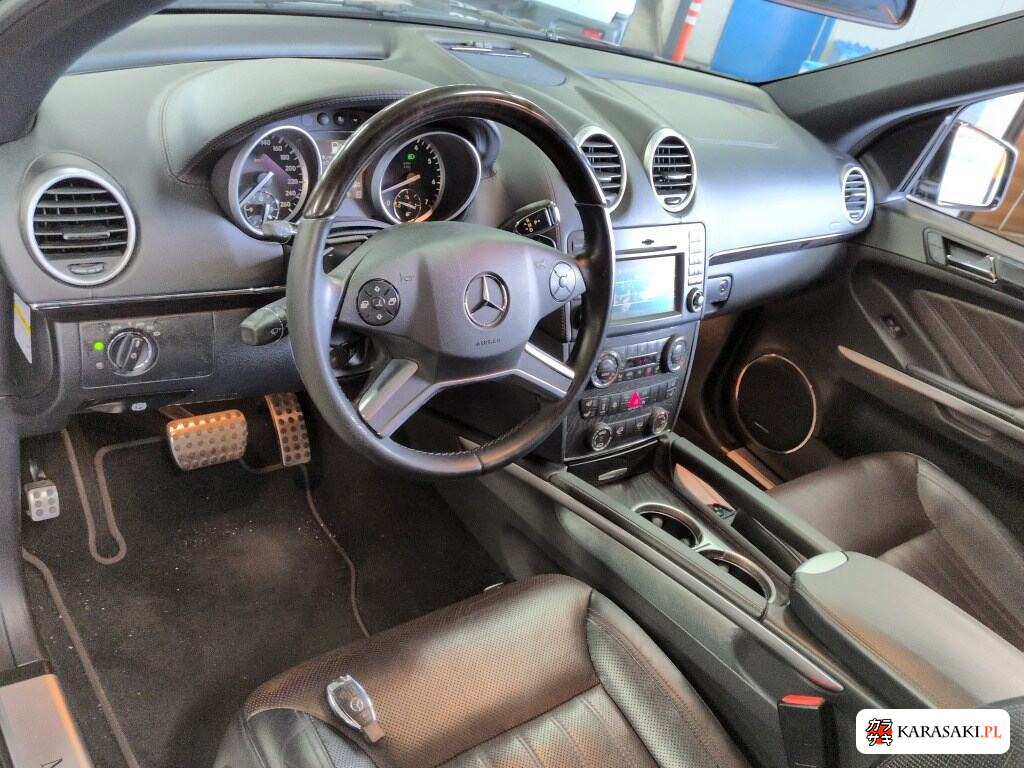 Mercedes-Benz GL-Class 2011 z aukcji japońskiej