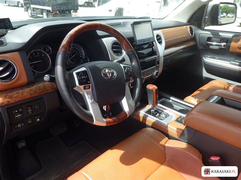 America Toyota Tundra 2014 z aukcji japońskiej
