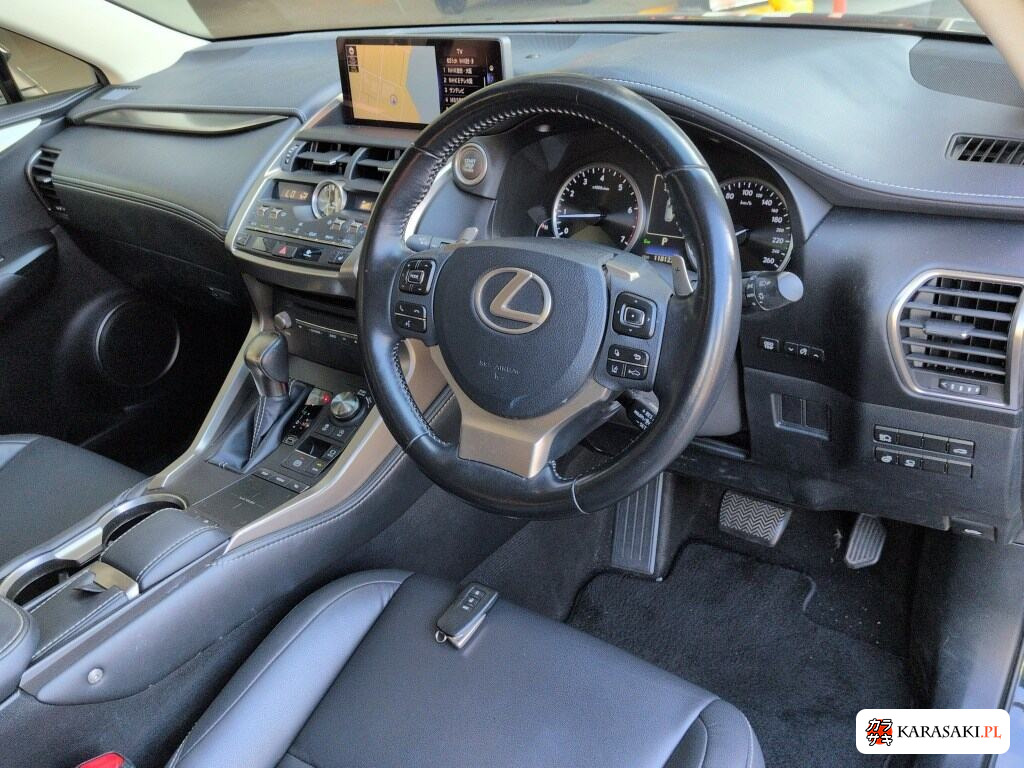 Lexus NX 2018 z aukcji japońskiej