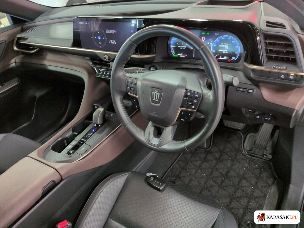 Toyota Crown Crossover 2023 z aukcji japońskiej