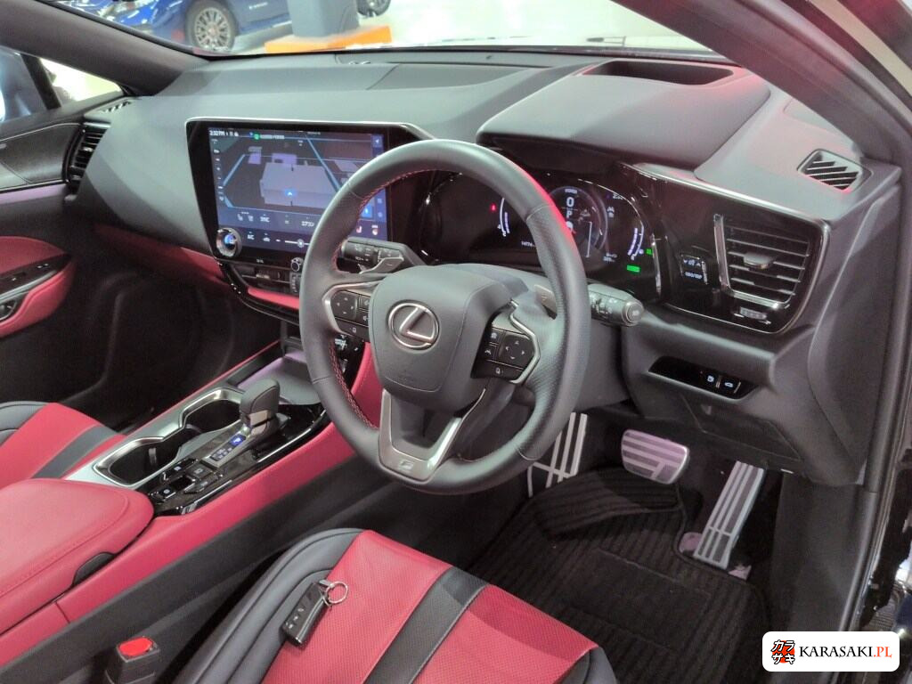 Lexus NX 2025 z aukcji japońskiej