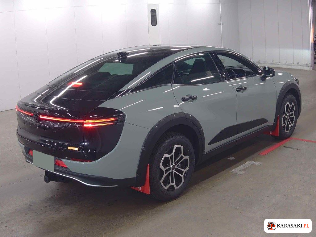 Toyota Crown Crossover 2024 z aukcji japońskiej