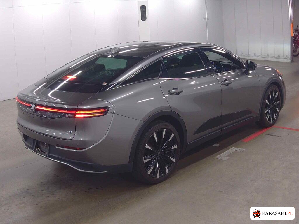 Toyota Crown Crossover 2023 z aukcji japońskiej