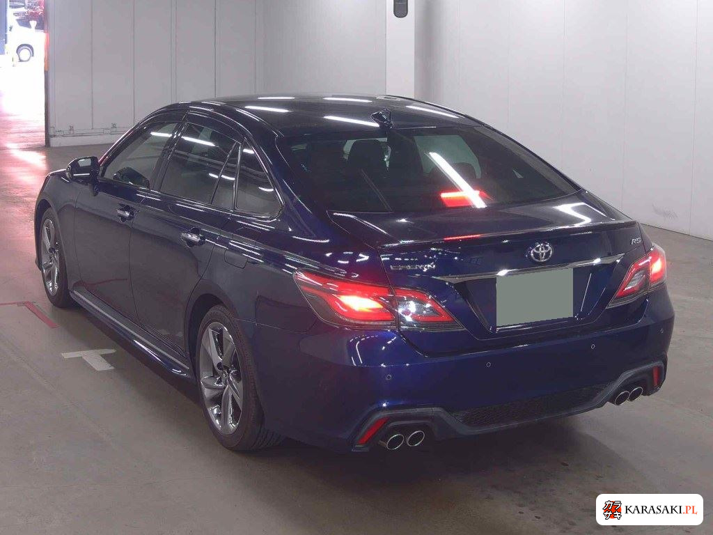 Toyota Crown 2018 z aukcji japońskiej