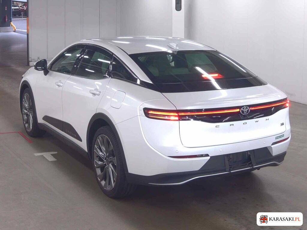 Toyota Crown Crossover 2023 z aukcji japońskiej