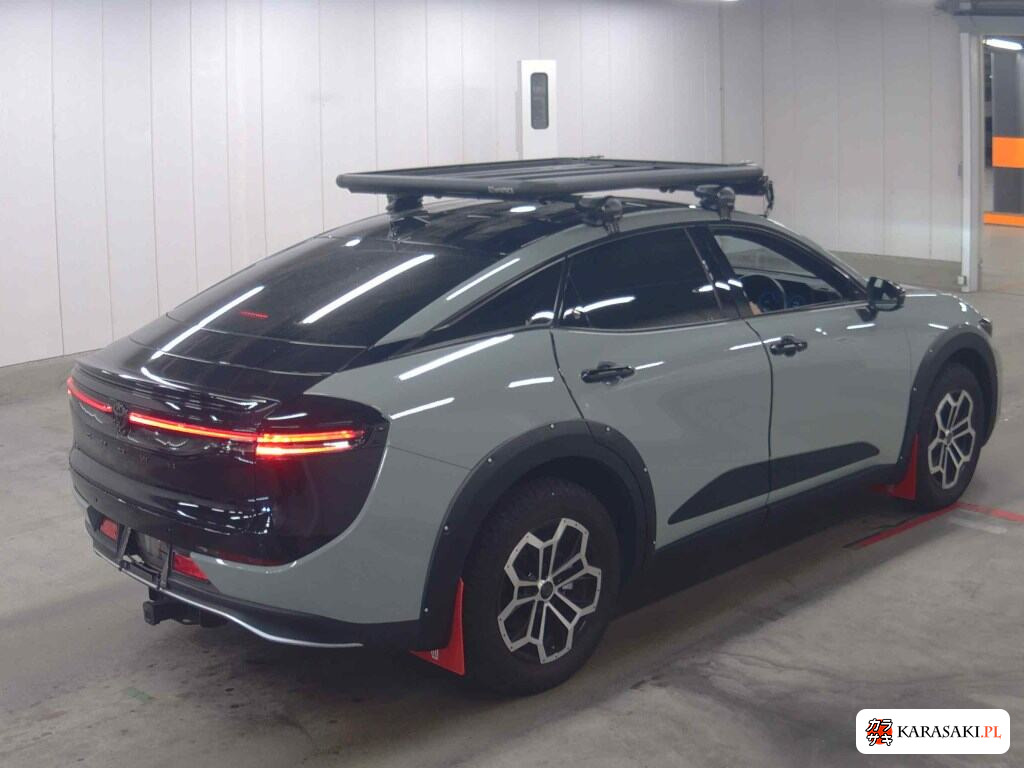 Toyota Crown Crossover 2024 z aukcji japońskiej