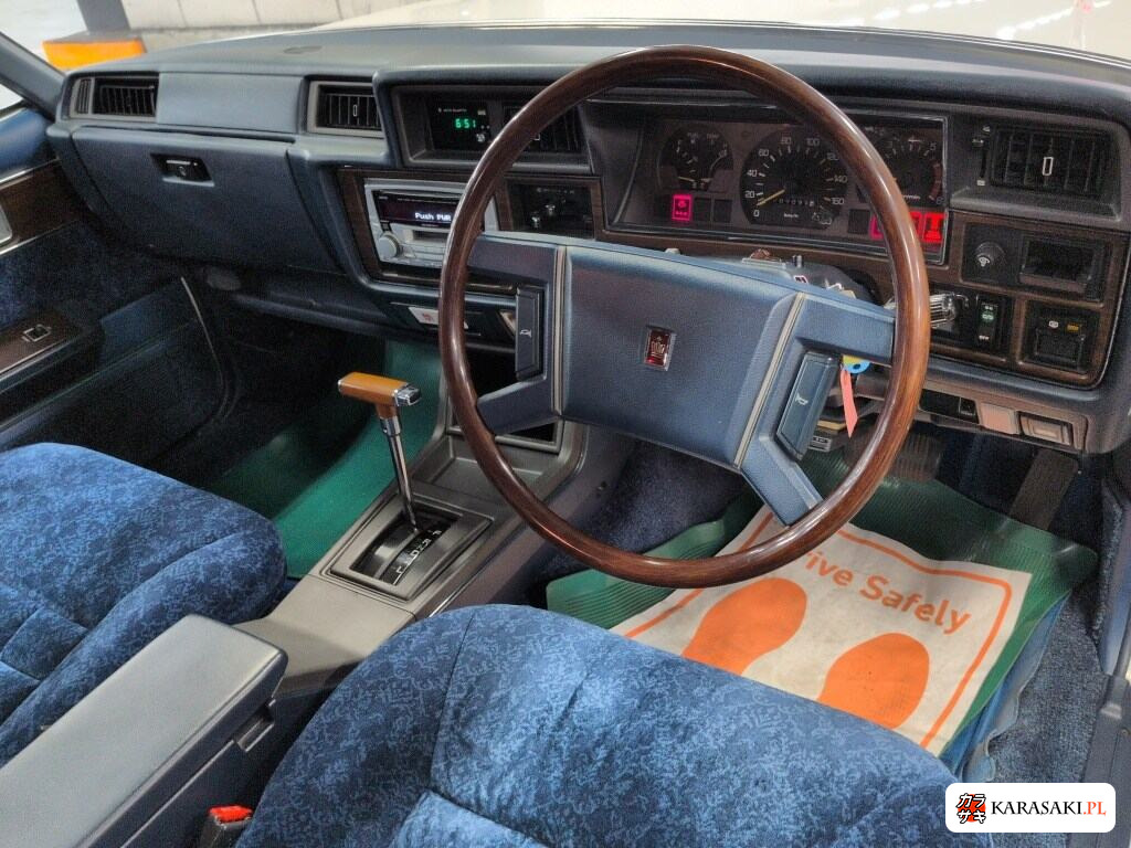 Toyota Crown 1981 z aukcji japońskiej