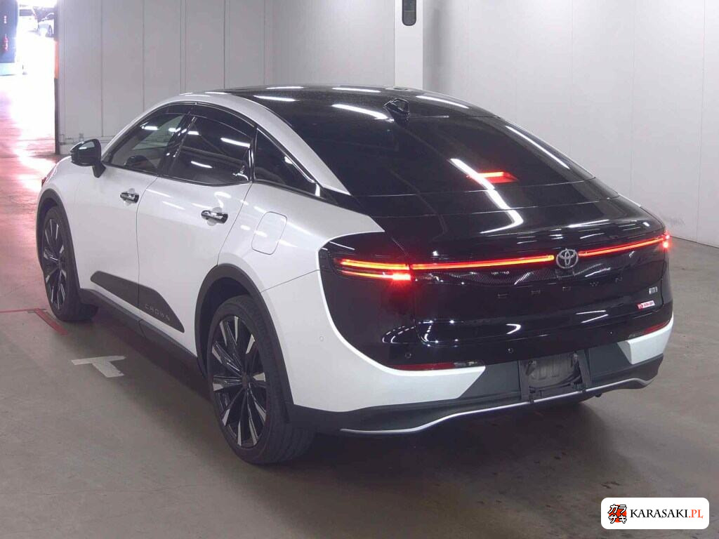 Toyota Crown Crossover 2023 z aukcji japońskiej