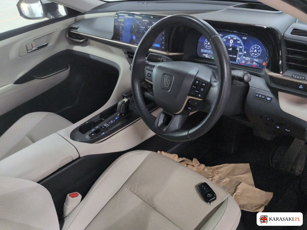 Toyota Crown Crossover 2023 z aukcji japońskiej