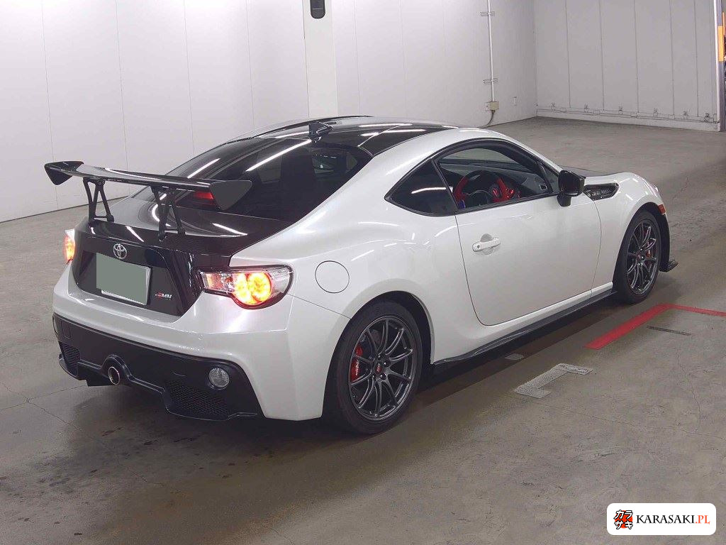 Toyota 86 2016 z aukcji japońskiej