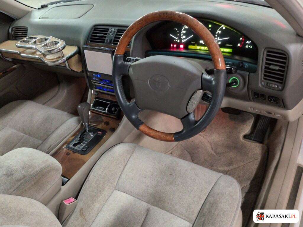 Toyota Celsior 1999 z aukcji japońskiej