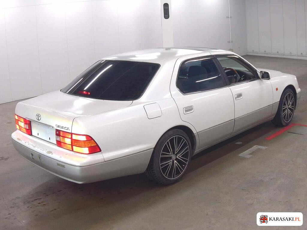 Toyota Celsior 1999 z aukcji japońskiej