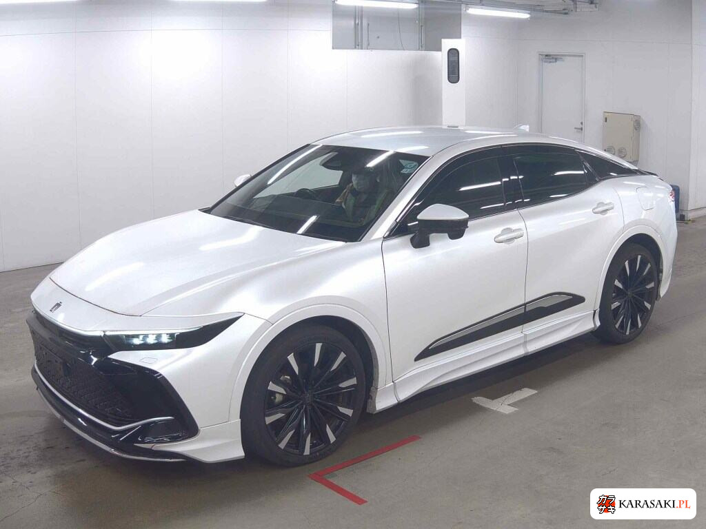 Toyota Crown Crossover 2023 z aukcji japońskiej