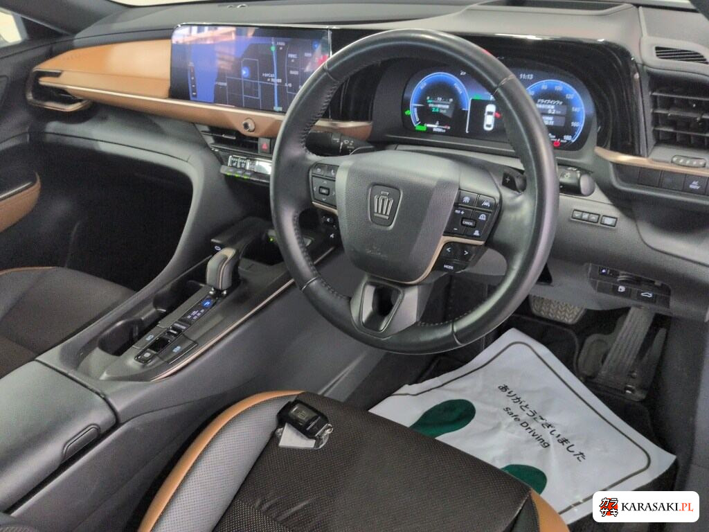 Toyota Crown Crossover 2023 z aukcji japońskiej