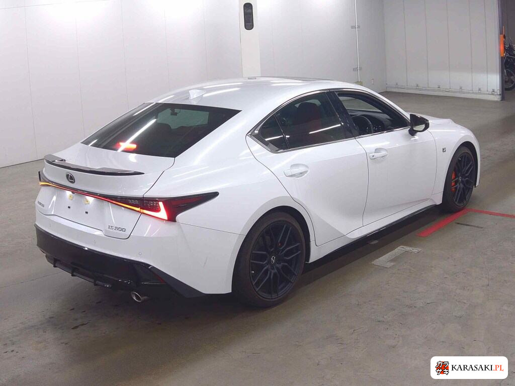 Lexus Is 2021 z aukcji japońskiej