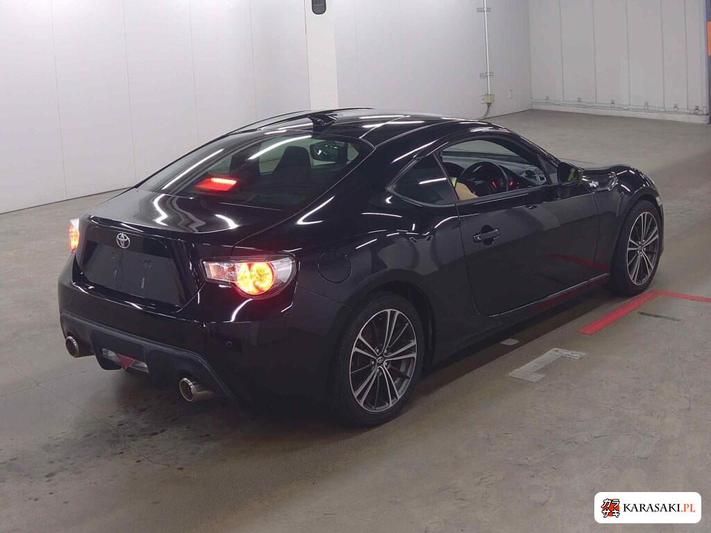 Toyota 86 2013 z aukcji japońskiej