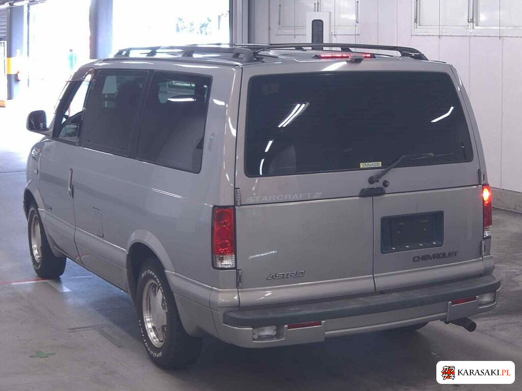 Chevrolet Astro 2000 z aukcji japońskiej