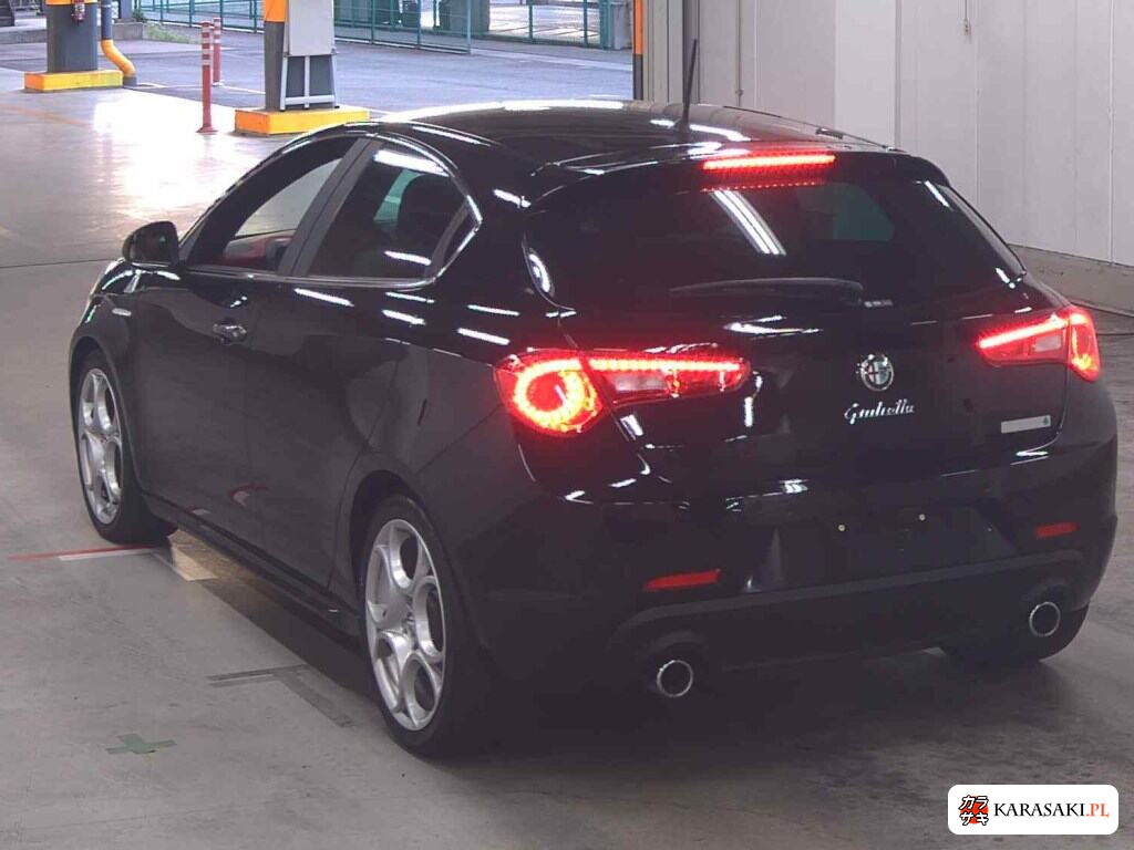Alfa Romeo Giulietta 2015 z aukcji japońskiej