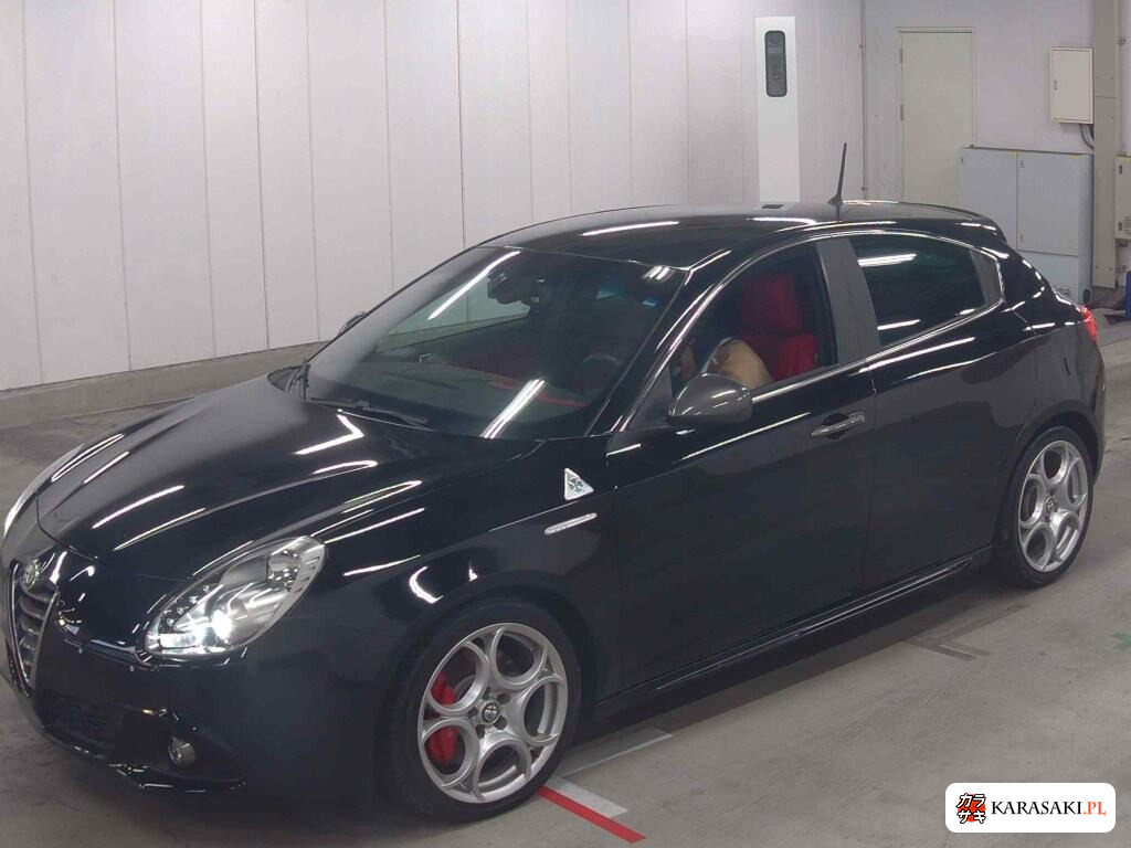 Alfa Romeo Giulietta 2015 z aukcji japońskiej