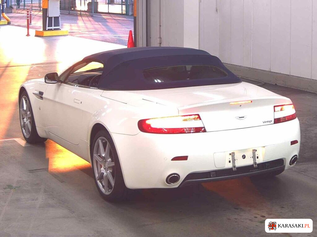 Aston Martin V8 Vantage 2007 z aukcji japońskiej