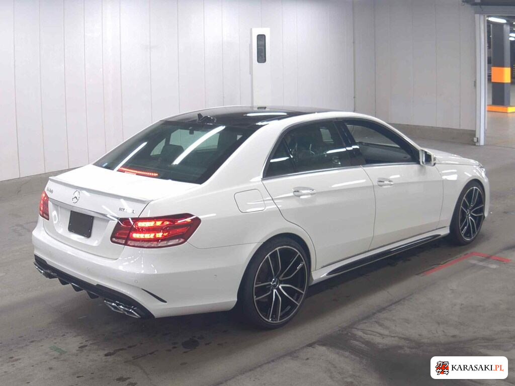 Mercedes-Benz E-Class 2013 z aukcji japońskiej