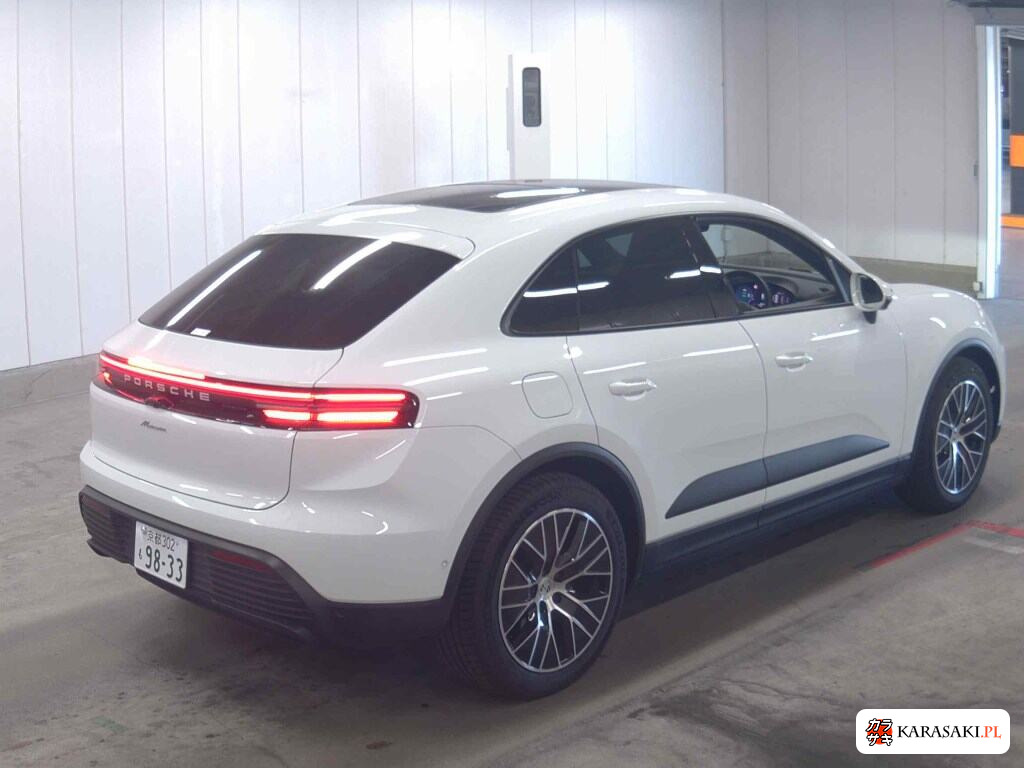 Porsche Macan 2025 z aukcji japońskiej