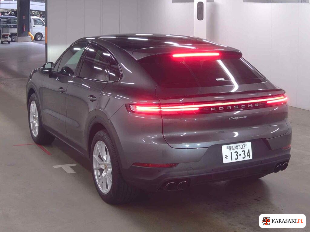 Porsche Cayenne Coupe 2023 z aukcji japońskiej