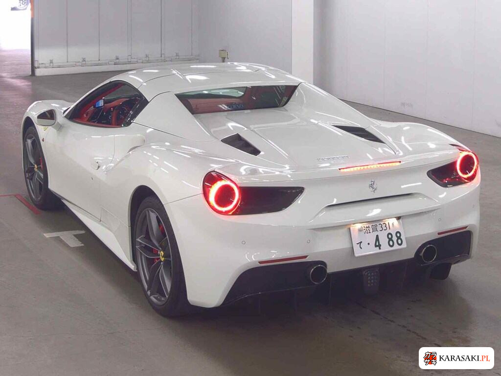 Ferrari 488 Spider 2016 z aukcji japońskiej