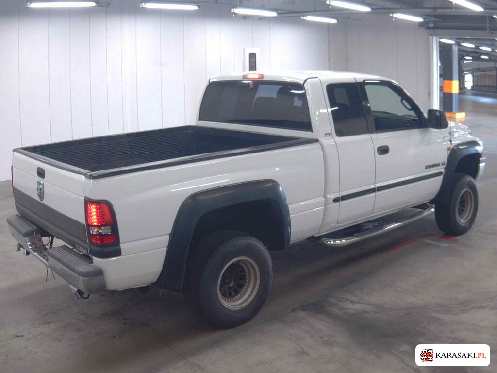 Dodge Ram 2000 z aukcji japońskiej