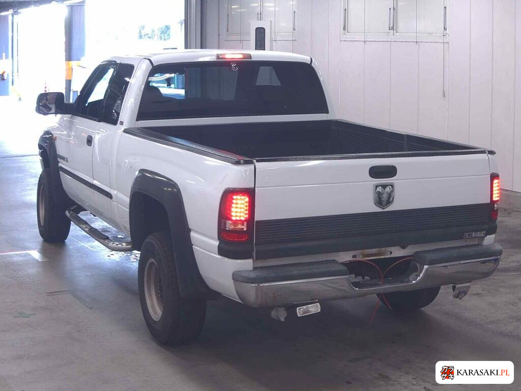 Dodge Ram 2000 z aukcji japońskiej