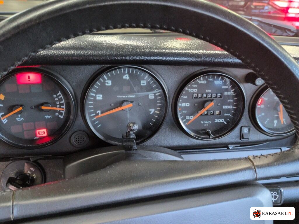 Porsche 911 1990 z aukcji japońskiej