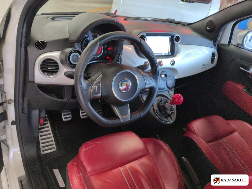 Abarth 500 2011 z aukcji japońskiej