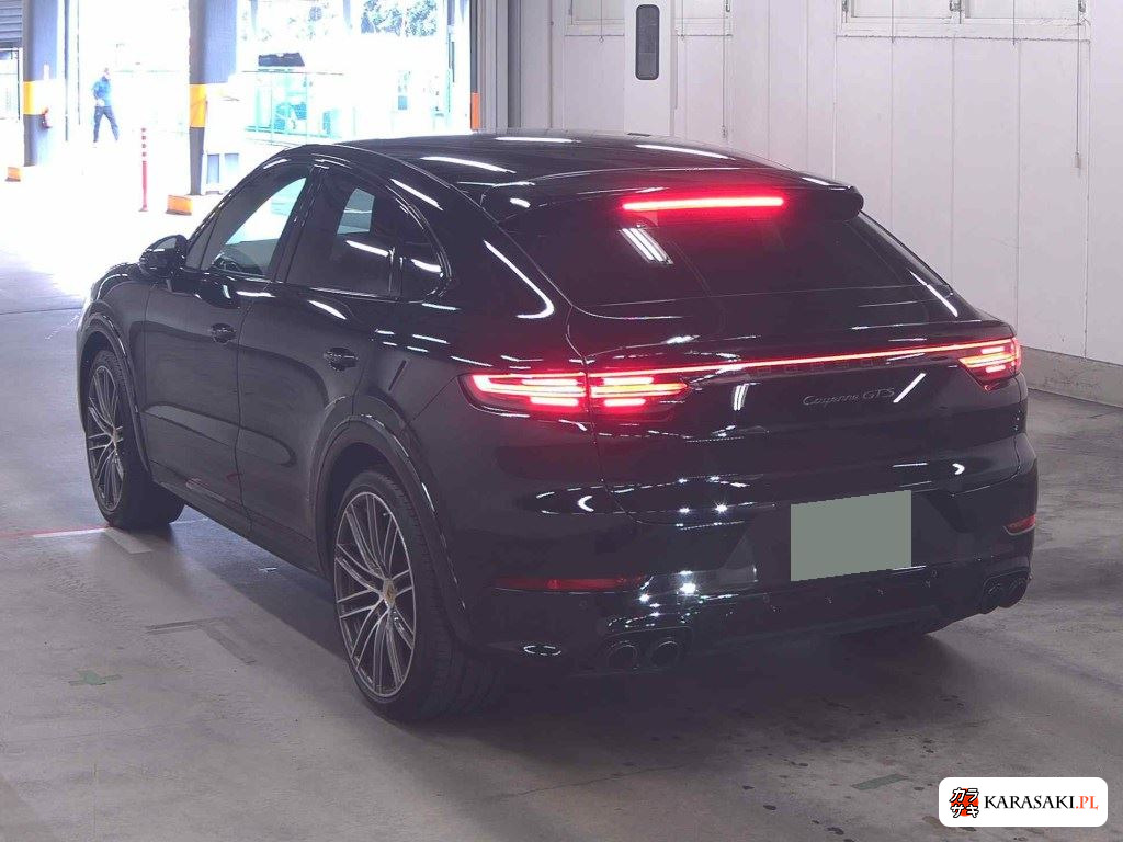 Porsche Cayenne Coupe 2021 z aukcji japońskiej