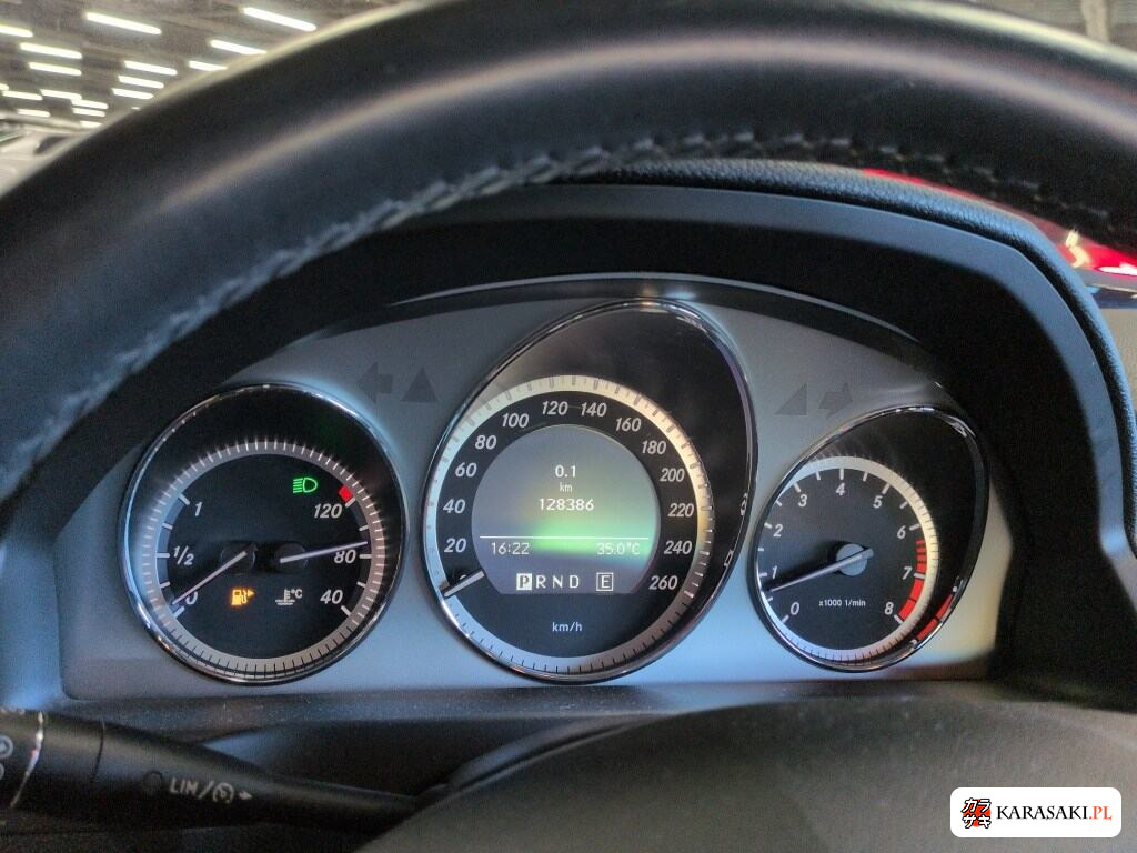 Mercedes-Benz C-Class 2010 z aukcji japońskiej