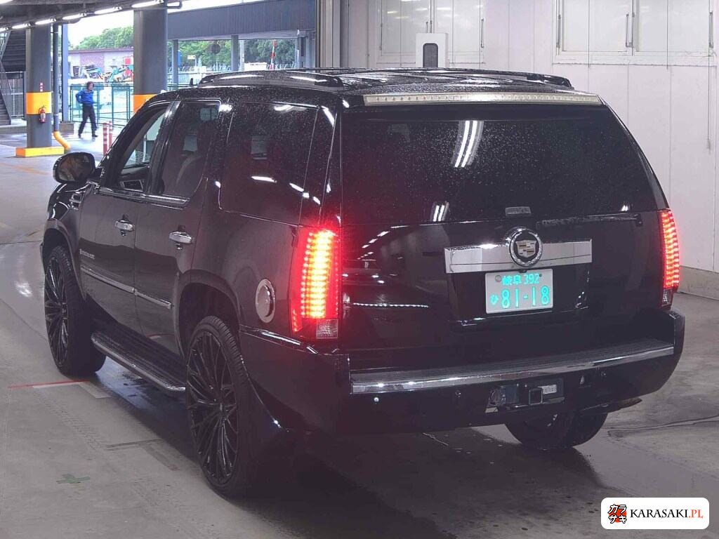 Cadillac Escalade 2008 z aukcji japońskiej