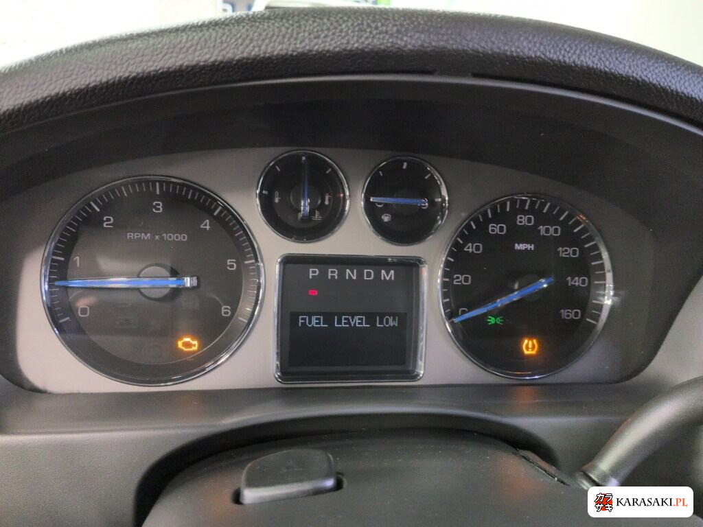 Cadillac Escalade 2008 z aukcji japońskiej