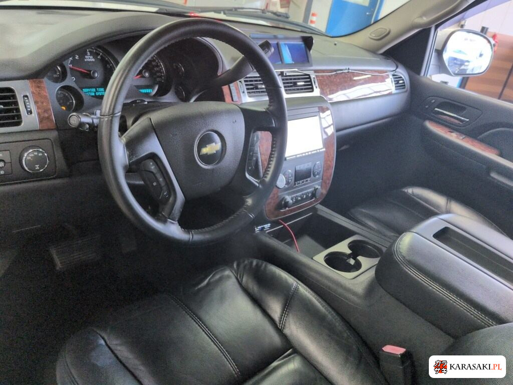 Chevrolet Suburban 2013 z aukcji japońskiej