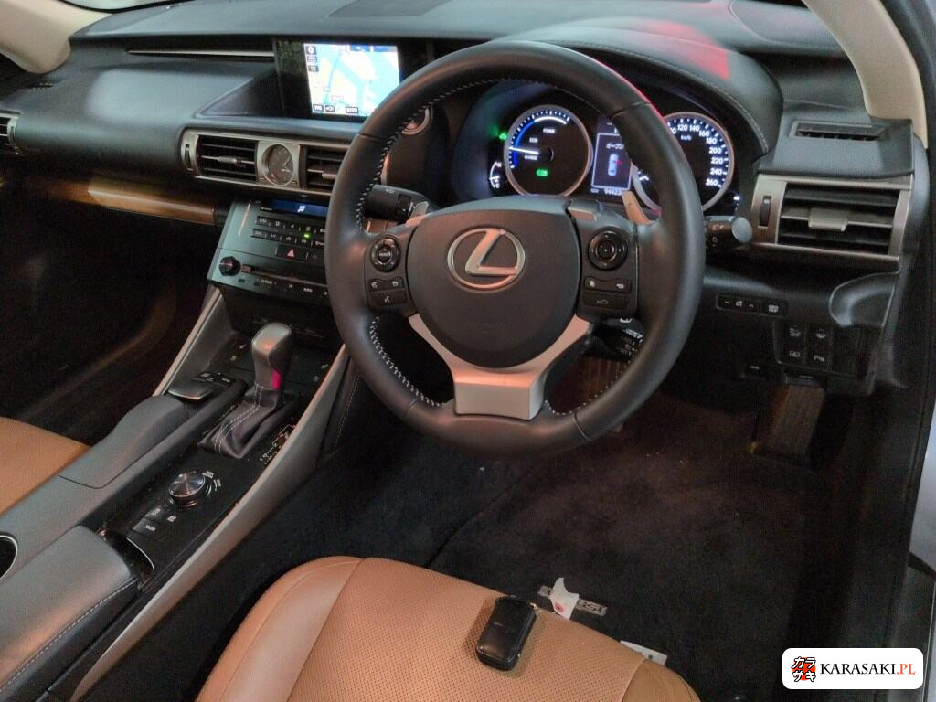Lexus Is 2013 z aukcji japońskiej