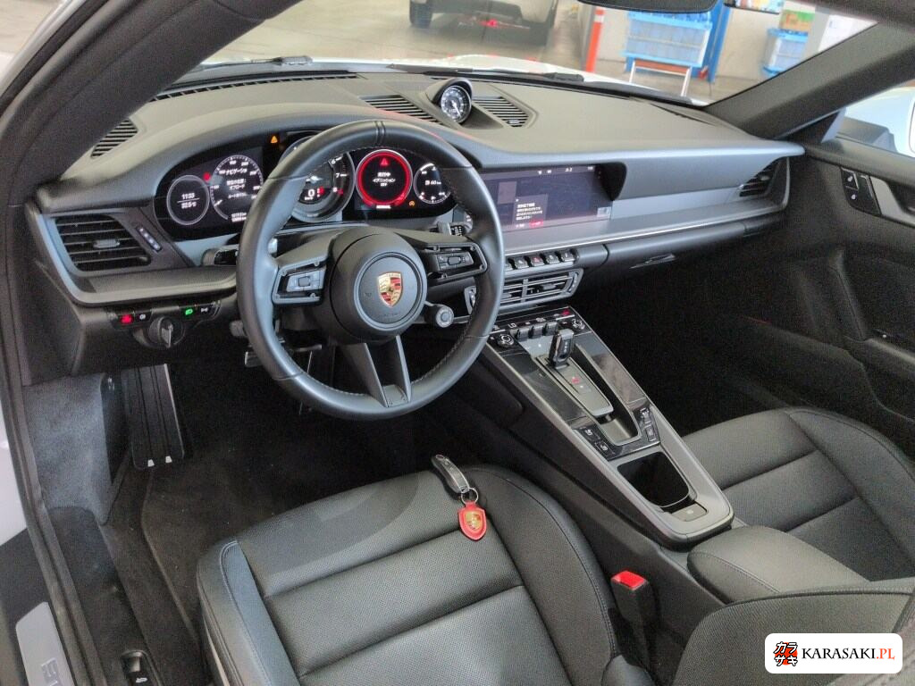 Porsche 911 2021 z aukcji japońskiej