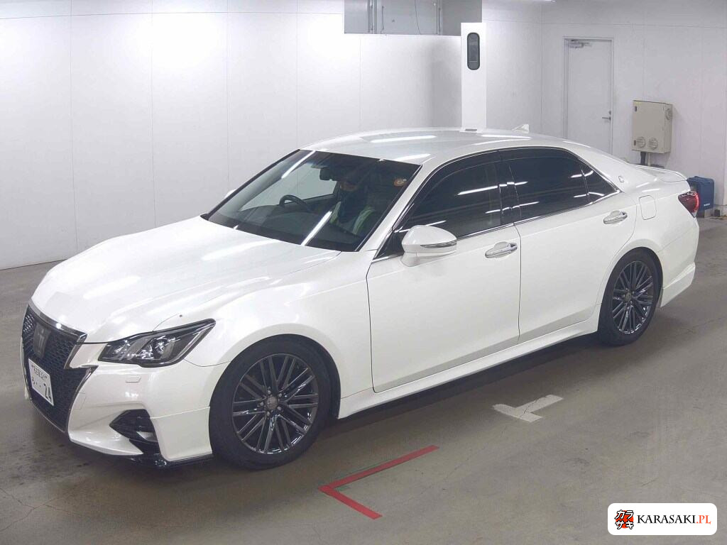 Toyota Crown 2015 z aukcji japońskiej