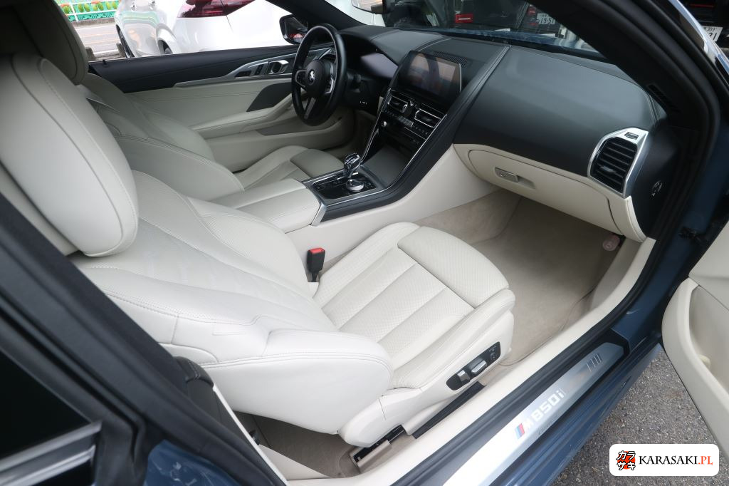 BMW 8 Series 2019 z aukcji japońskiej