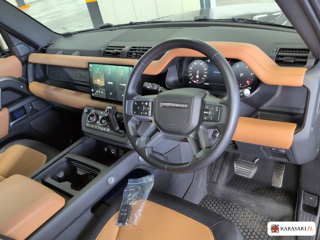 Land Rover Defender 2023 z aukcji japońskiej