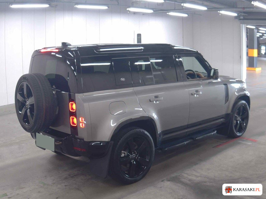 Land Rover Defender 2023 z aukcji japońskiej