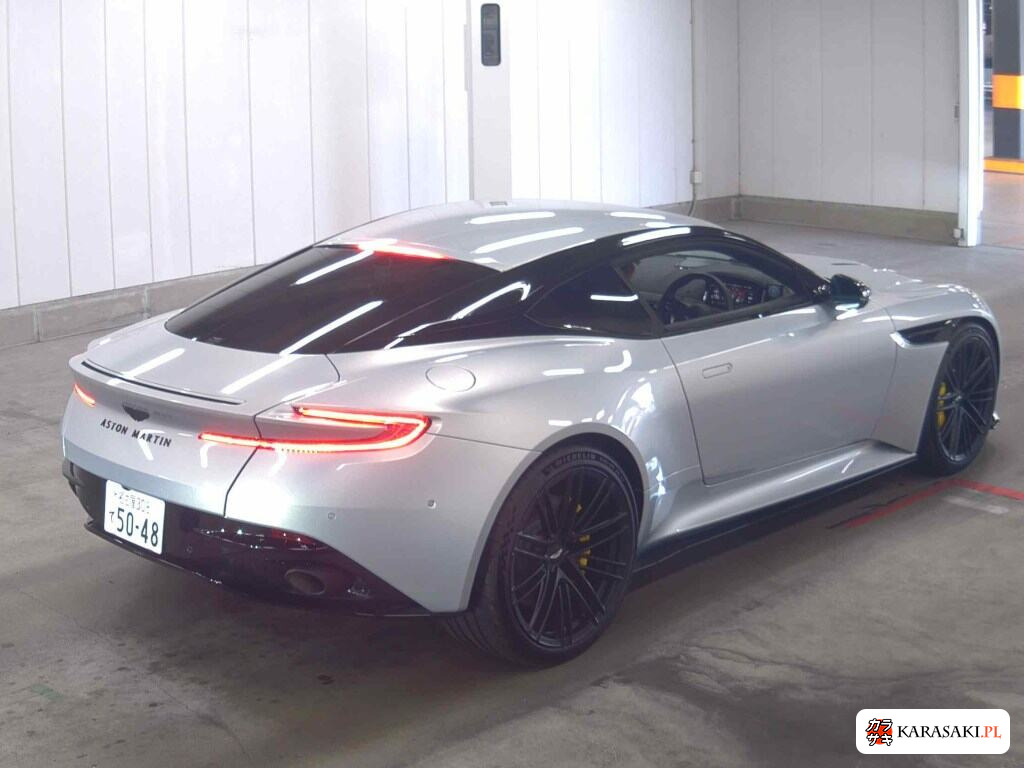 Aston Martin 2025 z aukcji japońskiej