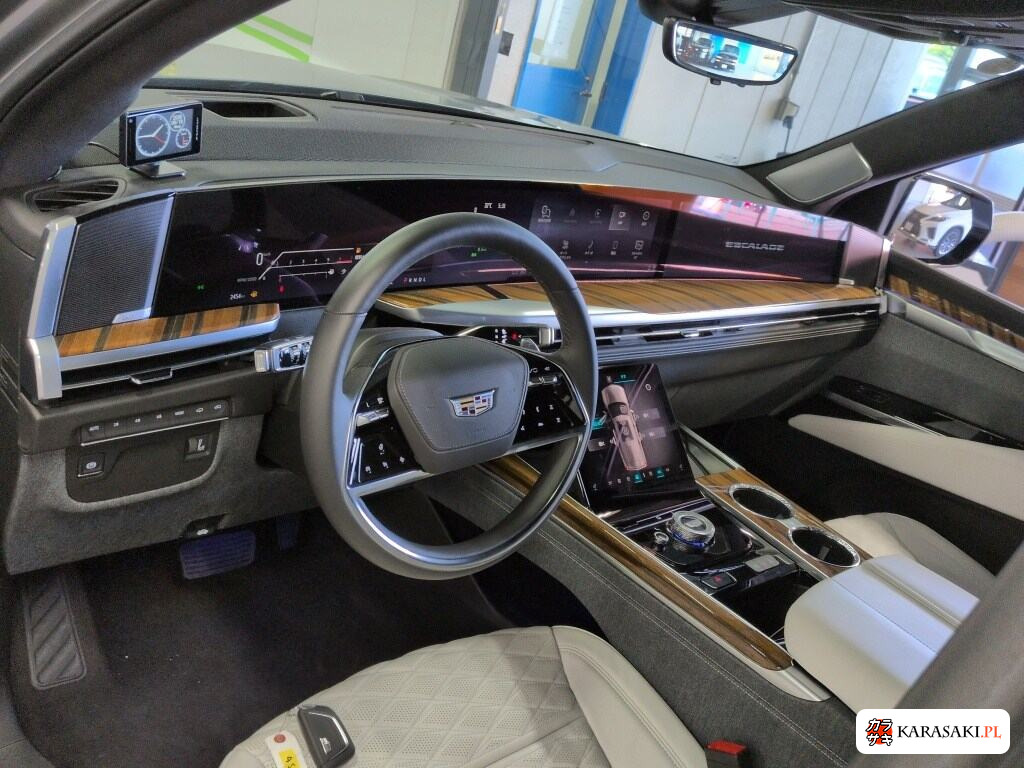 Cadillac Escalade 2025 z aukcji japońskiej